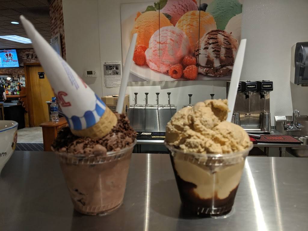 Royal Family Restaurant & Pizza | meal takeaway | 374 Lower County Rd, Dennis Port, MA 02639, USA | 5083982949 OR +1 508-398-2949