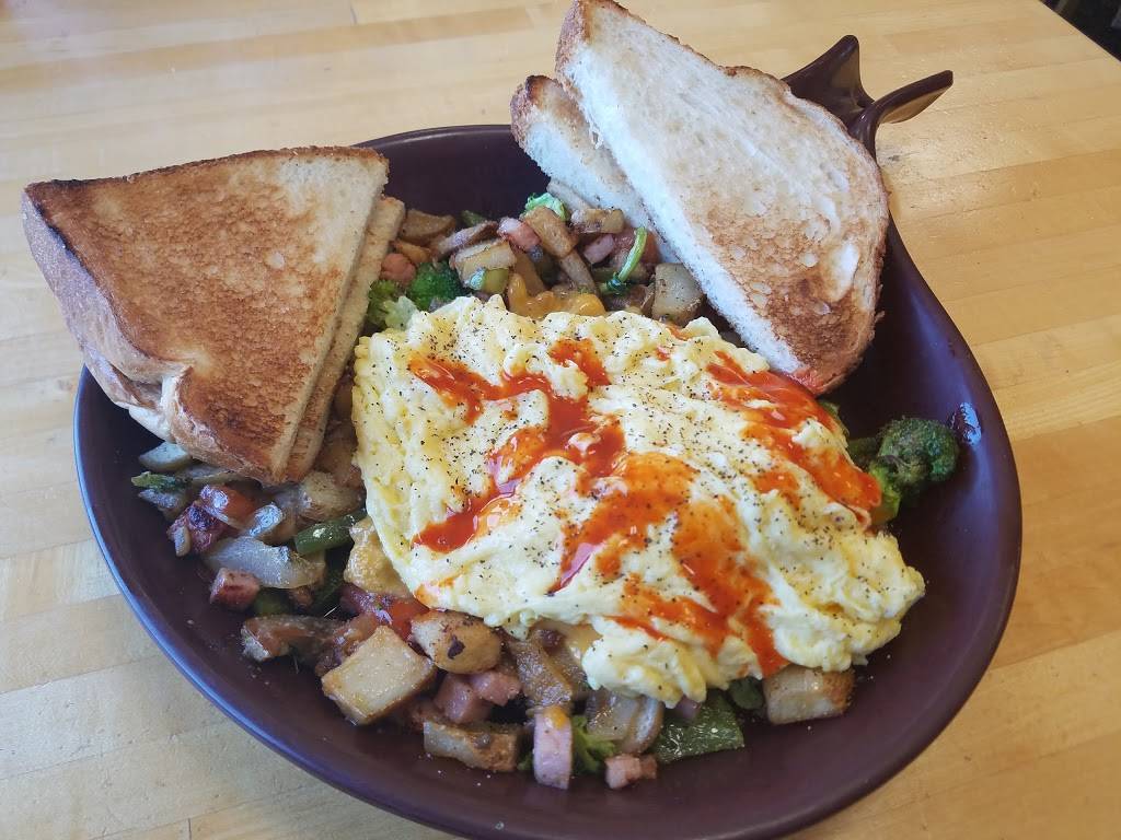 Charlies Restaurant | restaurant | 130 Clow International Pkwy, Bolingbrook, IL 60490, USA | 6307710501 OR +1 630-771-0501