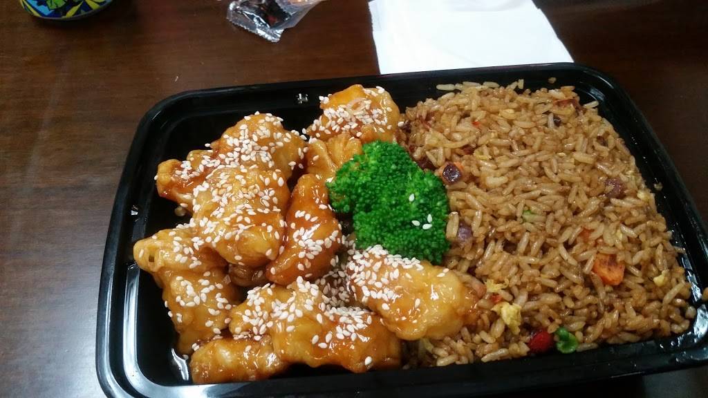 East Shore Wok | restaurant | 73 E Shore Rd, Manhasset, NY 11030, USA | 5163658617 OR +1 516-365-8617