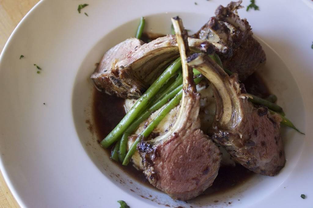 Canyon Bistro & Wine Bar | restaurant | 120 N Topanga Canyon Blvd #119, Topanga, CA 90290, USA | 3104557800 OR +1 310-455-7800