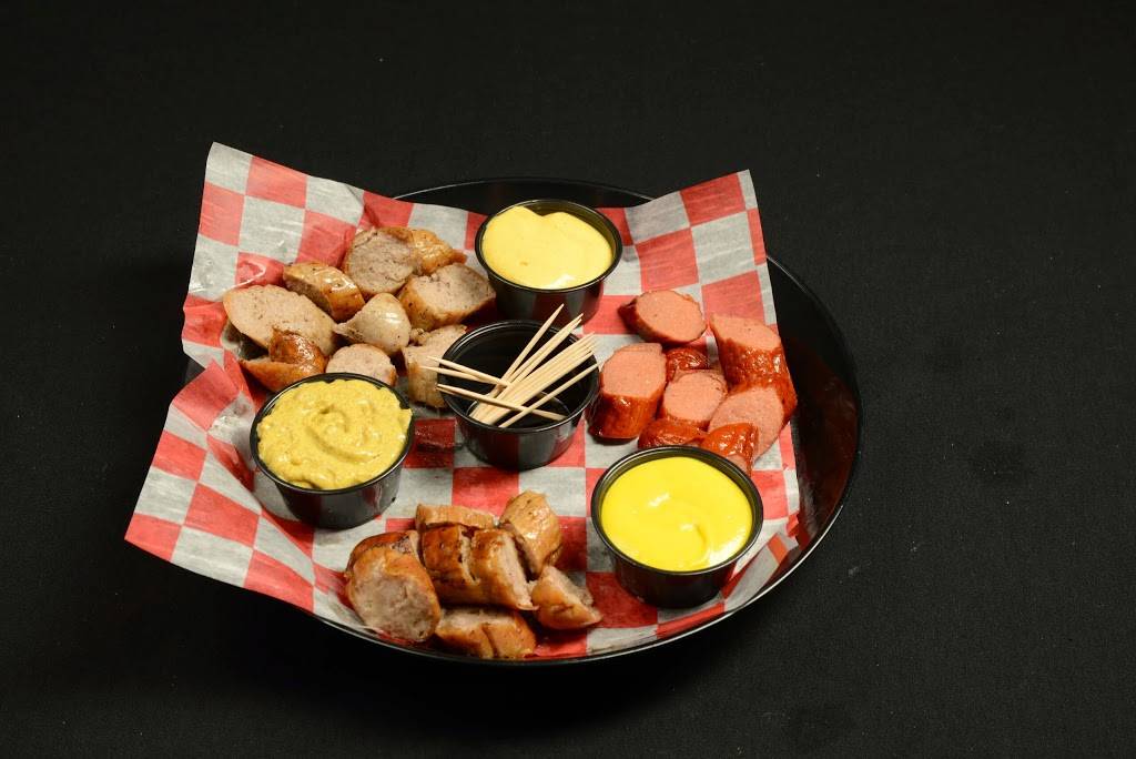 Dog Central | restaurant | 111 E Michigan St, Mt Pleasant, MI 48858, USA | 9893173076 OR +1 989-317-3076