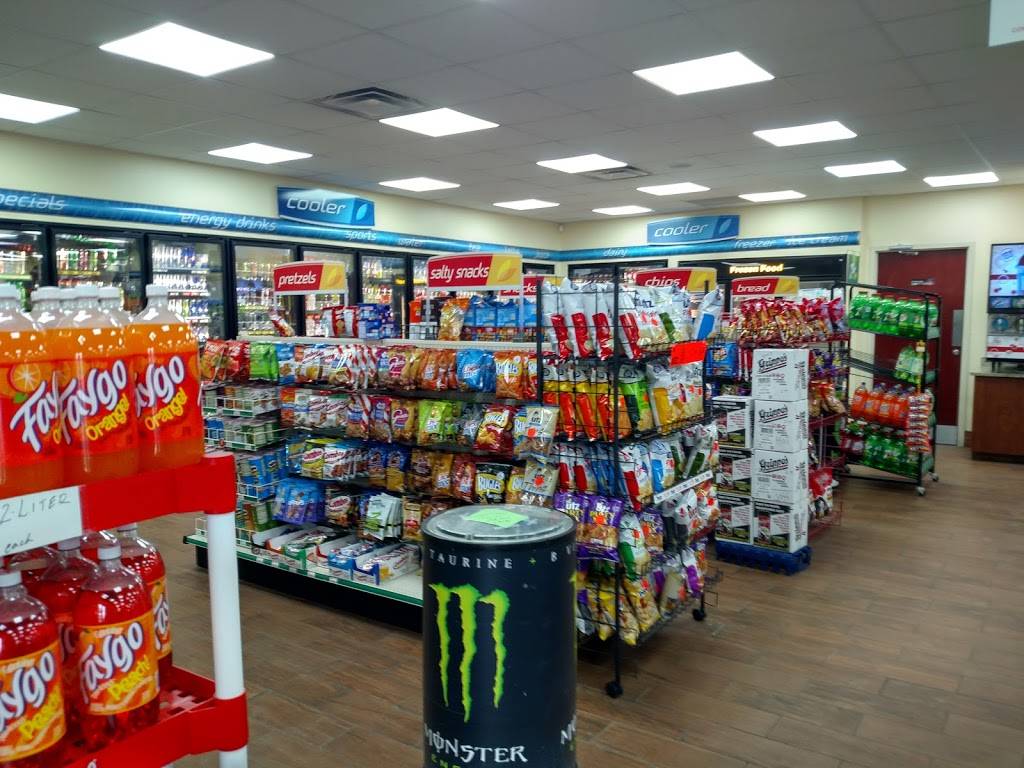 Chesters Chicken | restaurant | 227 W Main St, Greensburg, IN 47240, USA | 8126633777 OR +1 812-663-3777