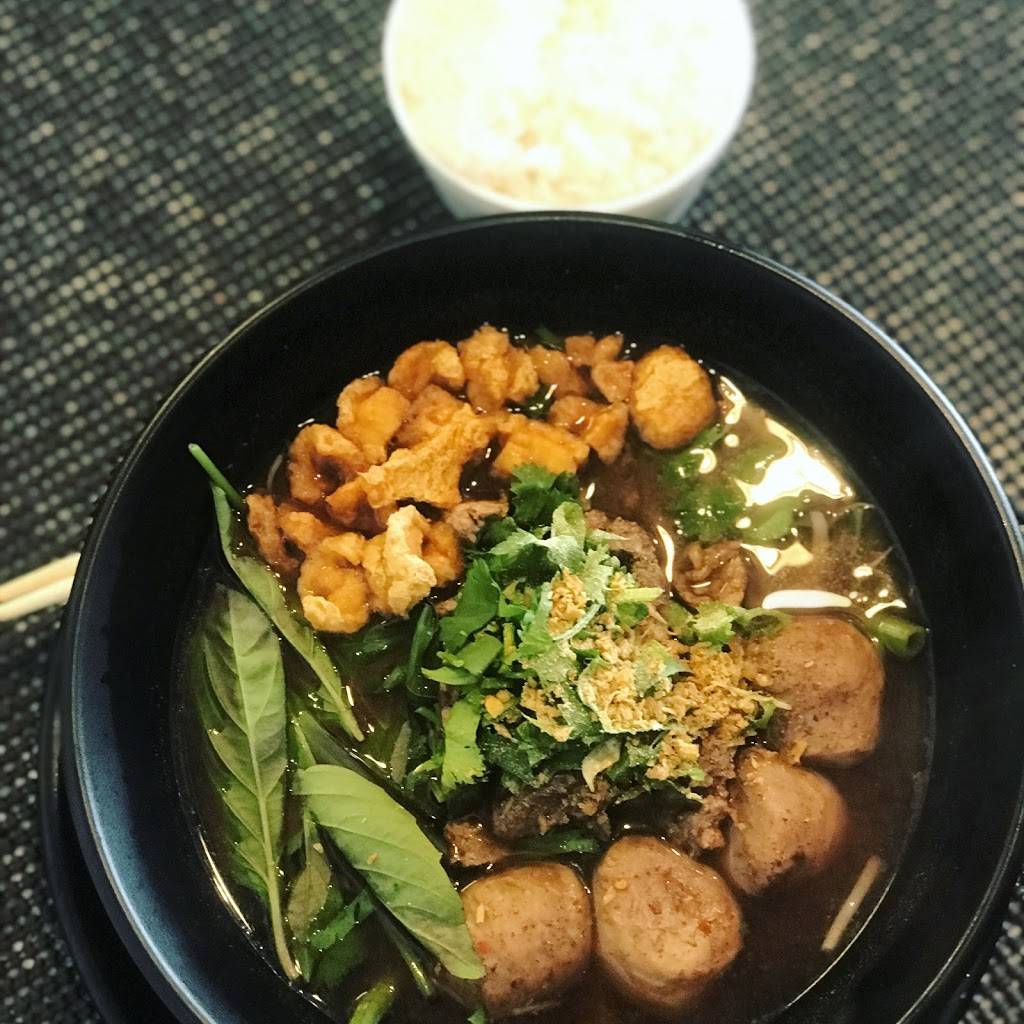 D E THAI KITCHEN | meal delivery | 1108 S 3rd St, Las Vegas, NV 89104, USA | 7029799121 OR +1 702-979-9121