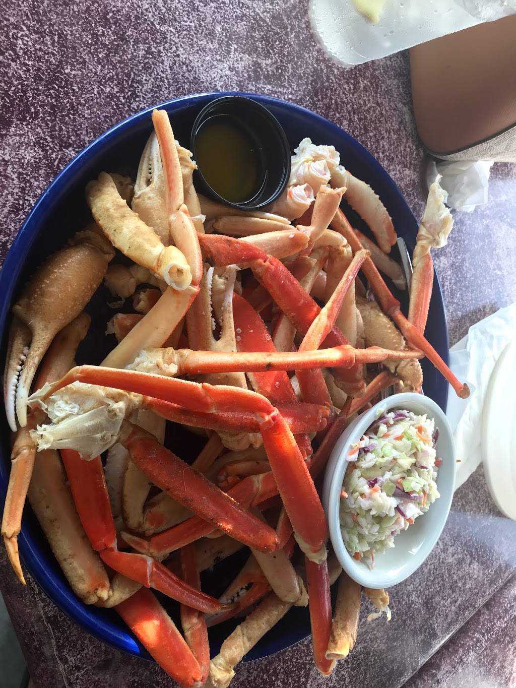 The Oyster Shucker Craft & Draft | restaurant | 650 Corey Ave, St Pete Beach, FL 33706, USA | 7272561882 OR +1 727-256-1882