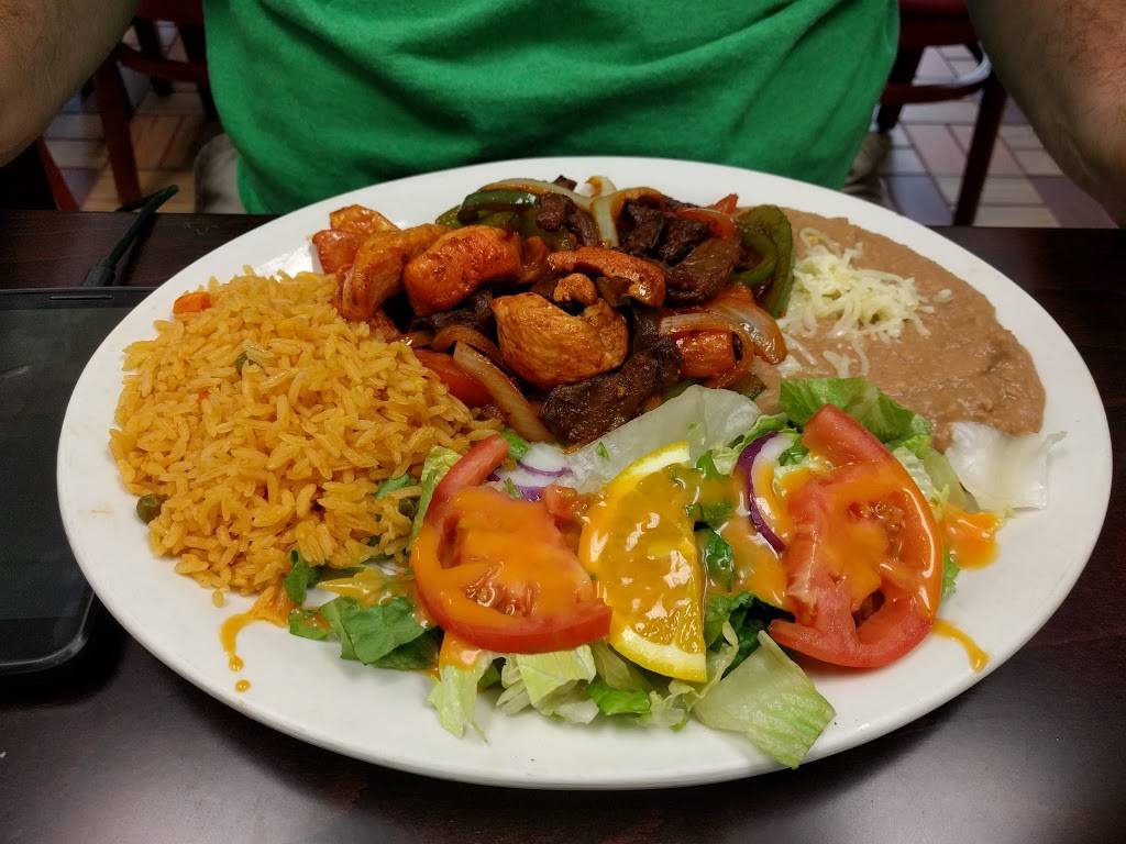 Taqueria El Meson Inc | restaurant | 5710 W Cermak Rd, Cicero, IL 60804, USA | 7086527803 OR +1 708-652-7803