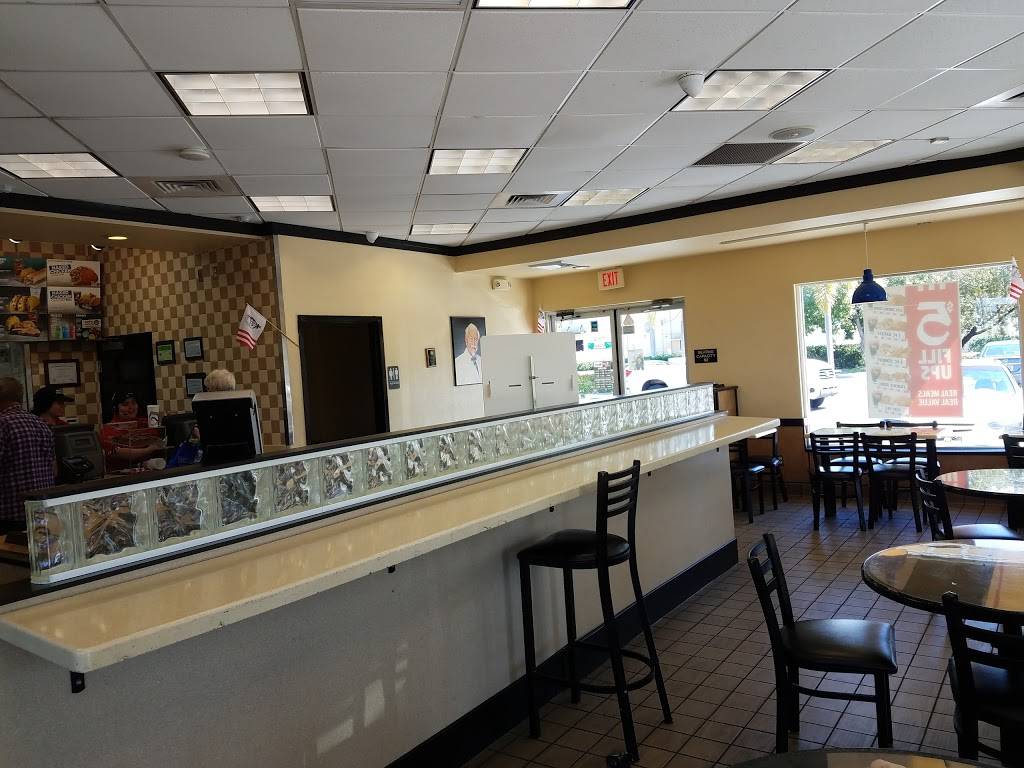 KFC | restaurant | 8001 NW 95th St, Hialeah Gardens, FL 33016, USA | 3058288556 OR +1 305-828-8556