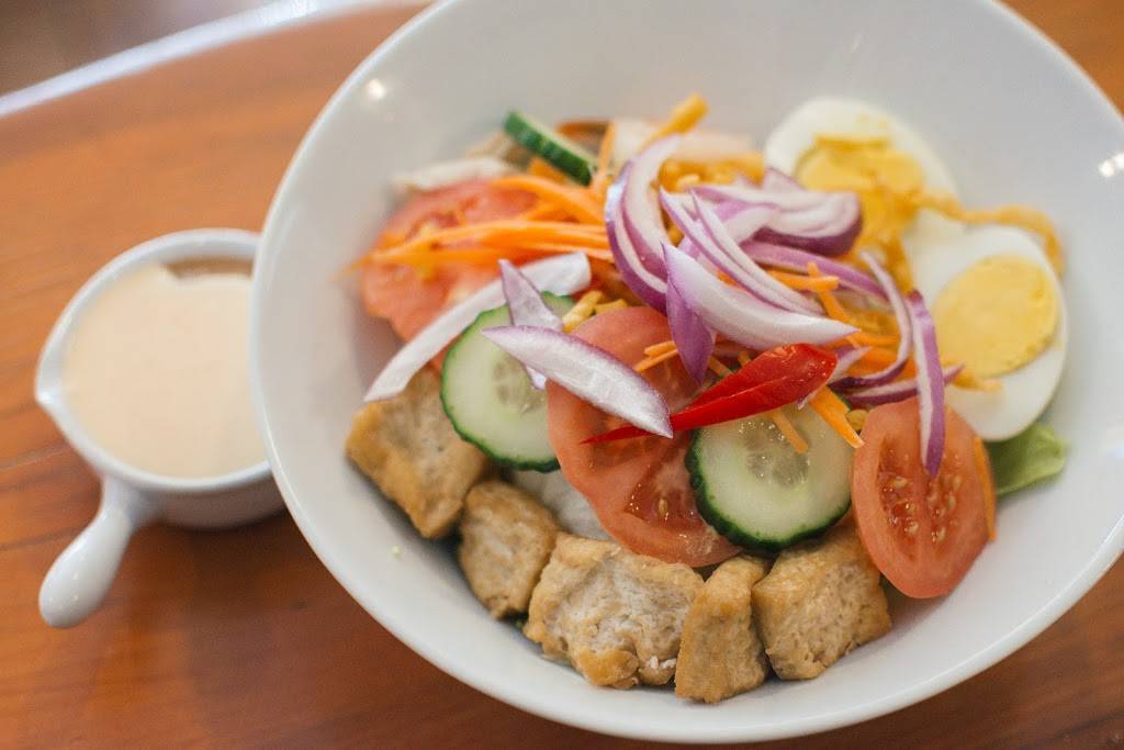 Saeng Thai House | restaurant | 921 Congress St, Portland, ME 04102, USA | 2077800900 OR +1 207-780-0900