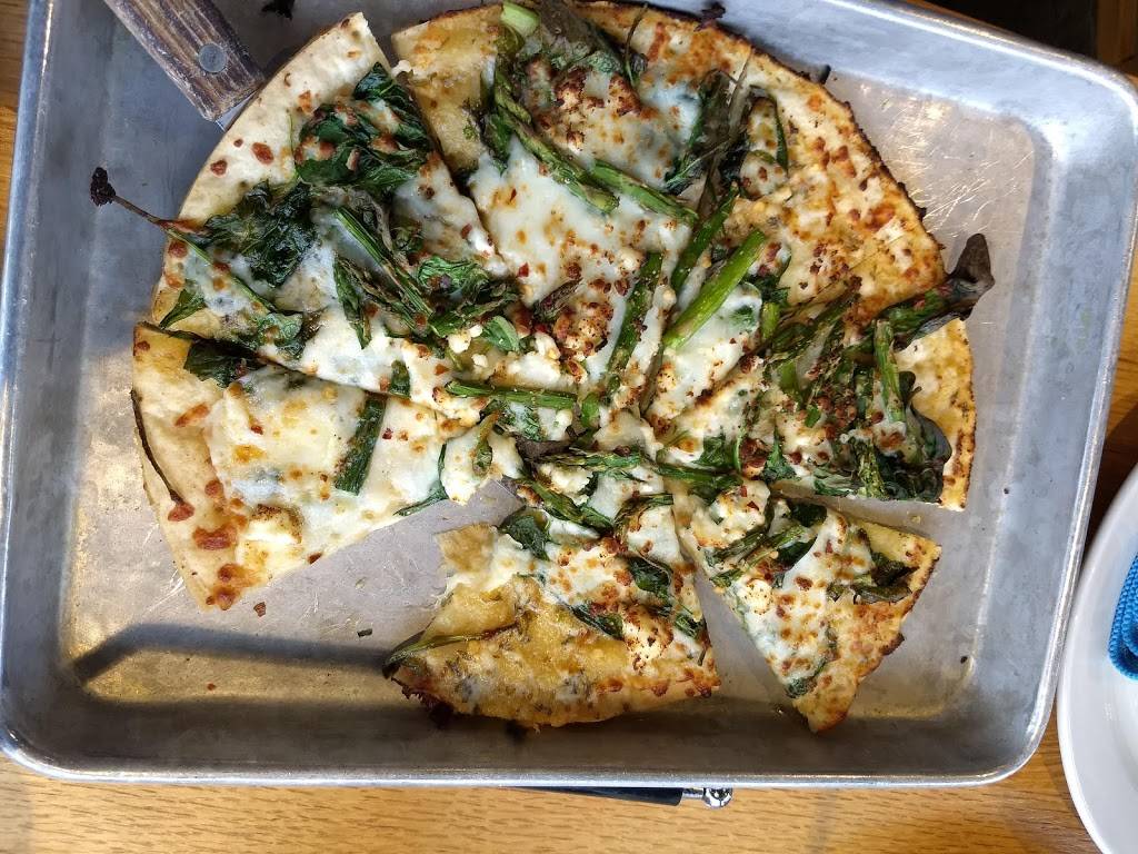 Thr3e Wise Men Brewing Co. | restaurant | 625 S High St, Muncie, IN 47305, USA | 7652883196 OR +1 765-288-3196