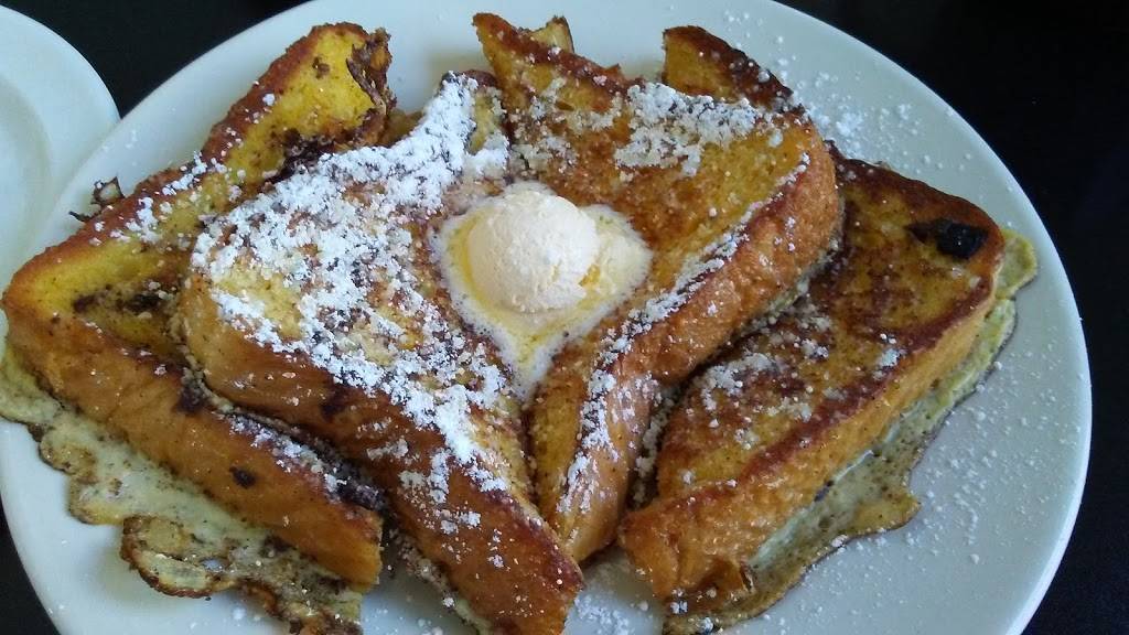 Chocos Diner | restaurant | 217 W Winton Ave, Hayward, CA 94544, USA | 5104703664 OR +1 510-470-3664