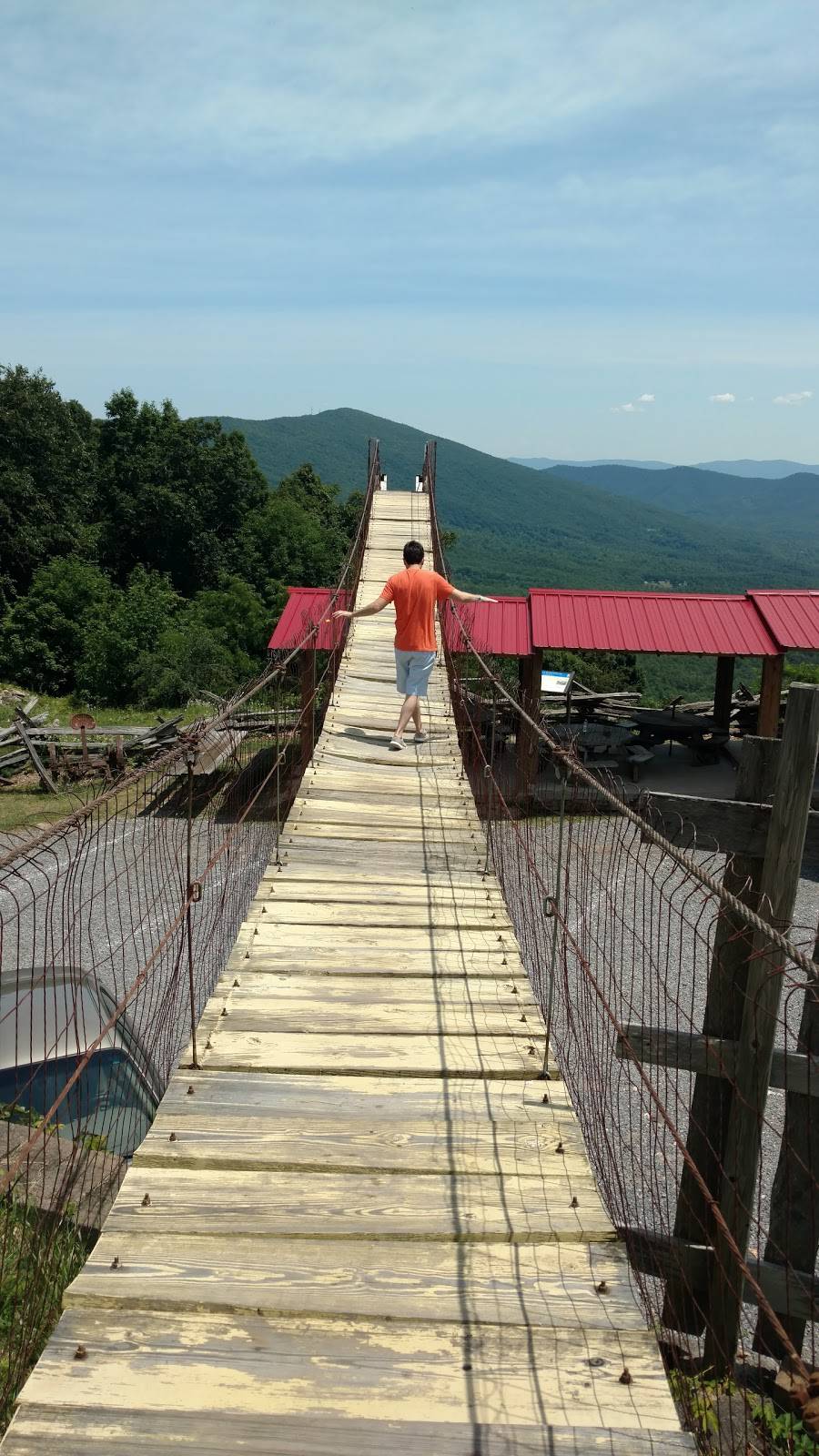 Big Walker Lookout | restaurant | 8711 Stoney Fork Rd, Wytheville, VA 24382, USA | 2766634016 OR +1 276-663-4016