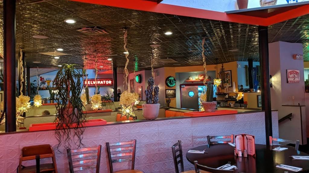 Shortys | restaurant | 1050 Bicentennial Dr, Manchester, NH 03104, USA | 6036251730 OR +1 603-625-1730