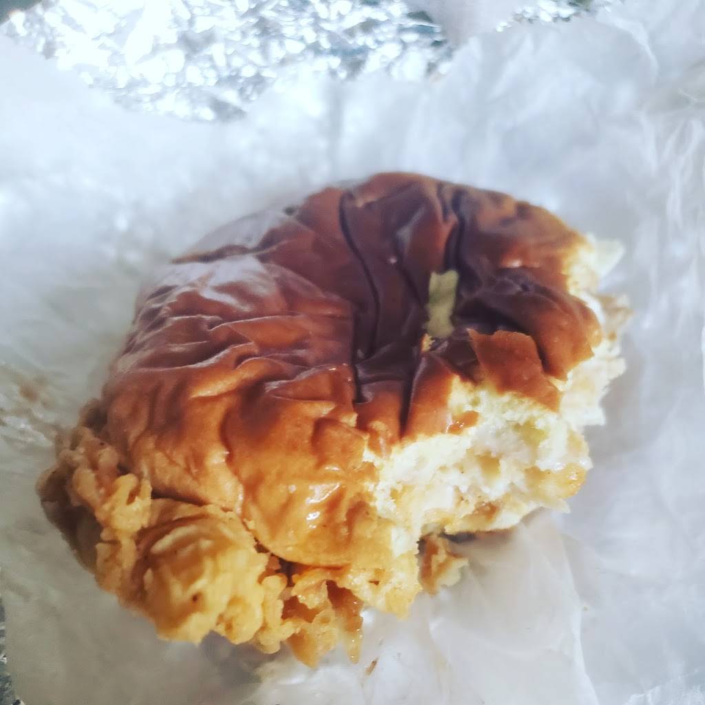 Just Chicken | restaurant | 5942 Delmar Blvd, St. Louis, MO 63112, USA | 3147263303 OR +1 314-726-3303