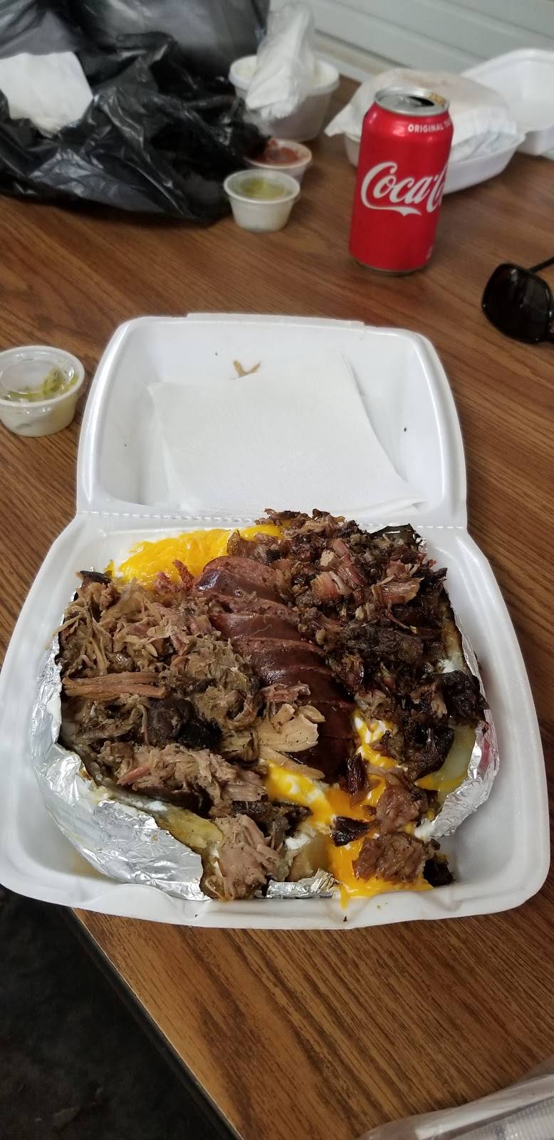 Rogers BBQ Barn | restaurant | 15879 Sour Lake Rd, Beaumont, TX 77713, USA | 4095539929 OR +1 409-553-9929