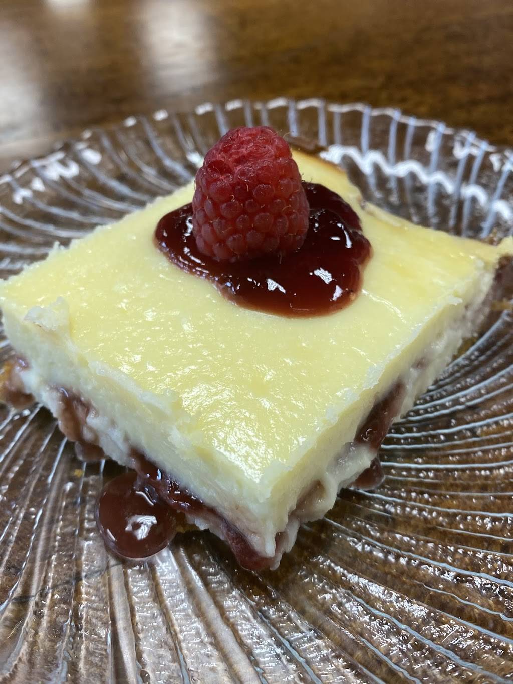 Farmers Daughter Rustic Bakery | bakery | 102 E Centennial 84 Dr, New York Mills, MN 56567, USA | 2183853035 OR +1 218-385-3035