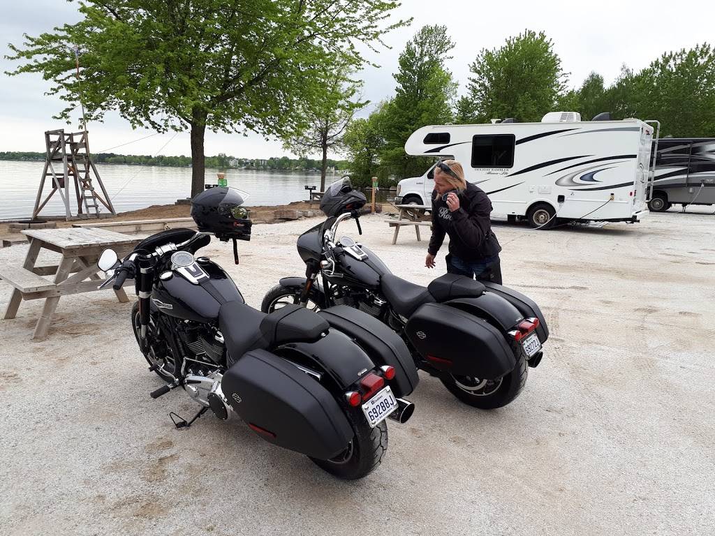 Cantine la CHARLOTTE INC... | restaurant | 39 Avenue de Venise O, Venise-en-Québec, QC J0J 2K0, Canada | 5149093457 OR +1 514-909-3457