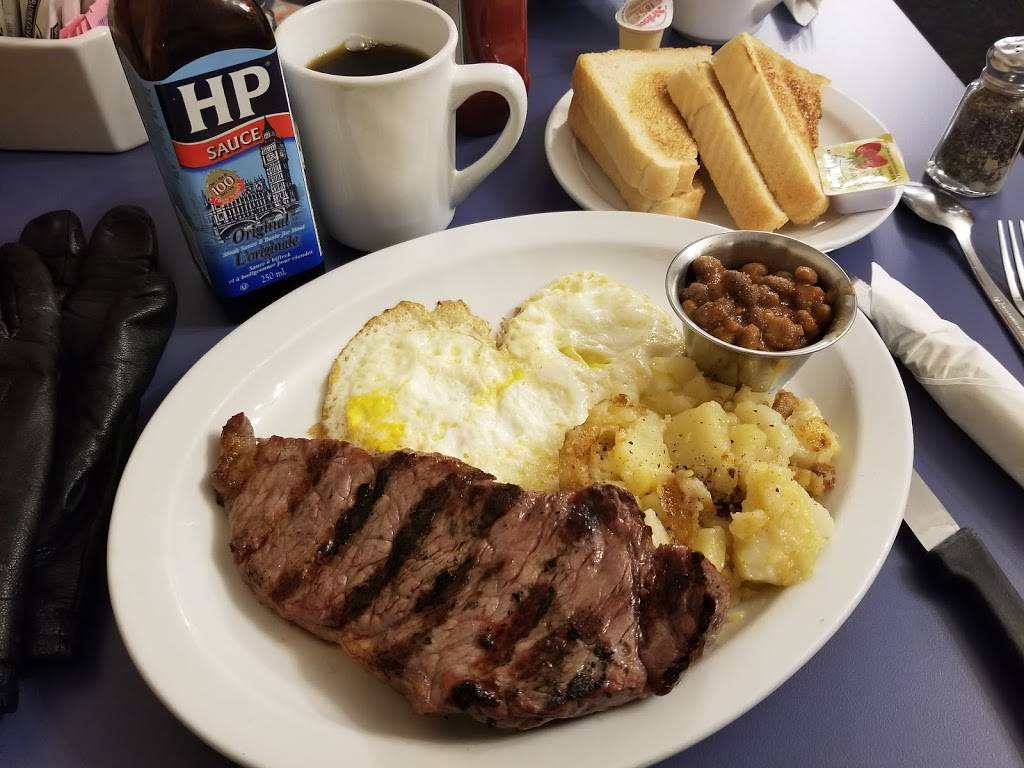 The Old Country Restaurant | restaurant | 105 Peel St, New Hamburg, ON N3A 1E7, Canada | 5196624545 OR +1 519-662-4545