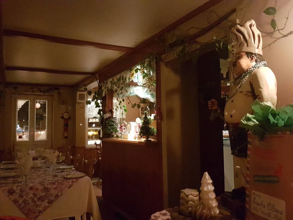 Restaurant & Auberge Chez Girard | restaurant | 18 Rue Principale O, Sainte-Agathe-des-Monts, QC J8C 1A3, Canada | 8193260922 OR +1 819-326-0922