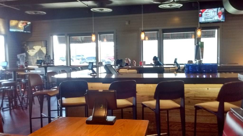 Chilis Grill & Bar | meal takeaway | 6635 Clinton Hwy, Knoxville, TN 37912, USA | 8659384372 OR +1 865-938-4372