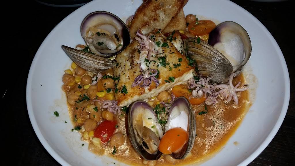 The Recess Room | restaurant | 18380 Brookhurst St, Fountain Valley, CA 92708, USA | 7143770398 OR +1 714-377-0398