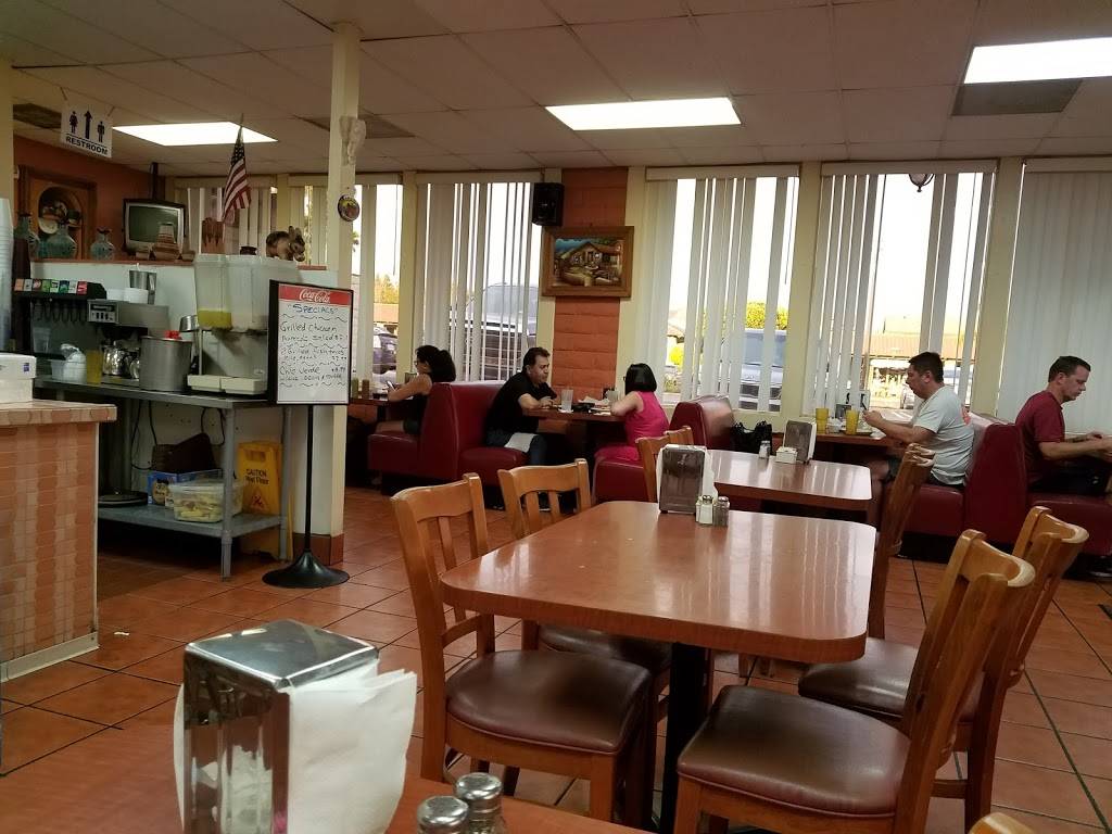 El Pueblito | restaurant | 1221 E Imperial Hwy, Placentia, CA 92870, USA | 7148547956 OR +1 714-854-7956