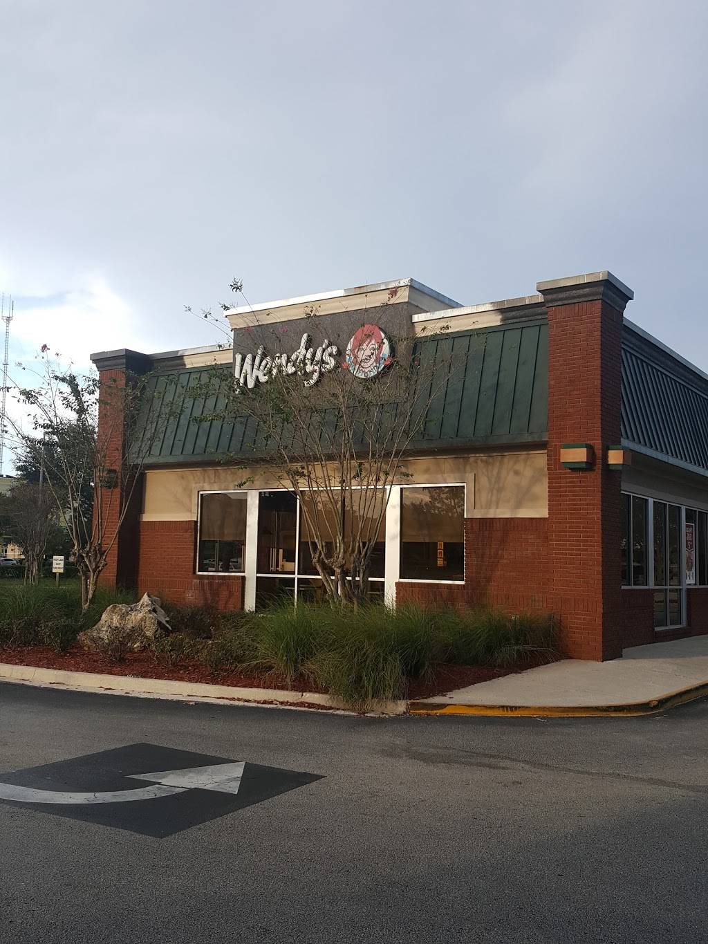 Wendys | restaurant | 4453 Southside Blvd, Jacksonville, FL 32216, USA | 9046209161 OR +1 904-620-9161
