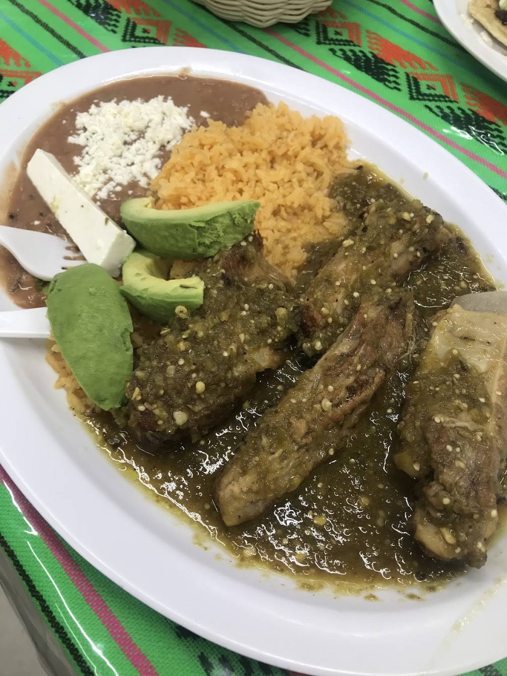 Cilantros Taqueria | restaurant | 8702 Spring Valley Rd, Dallas, TX 75240, USA | 2144552333 OR +1 214-455-2333