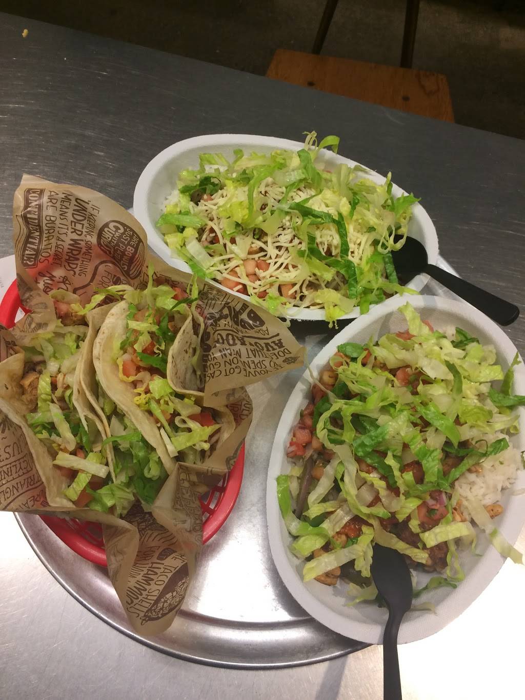 Chipotle Mexican Grill | restaurant | 643 River Hwy, Mooresville, NC 28117, USA | 7046640940 OR +1 704-664-0940