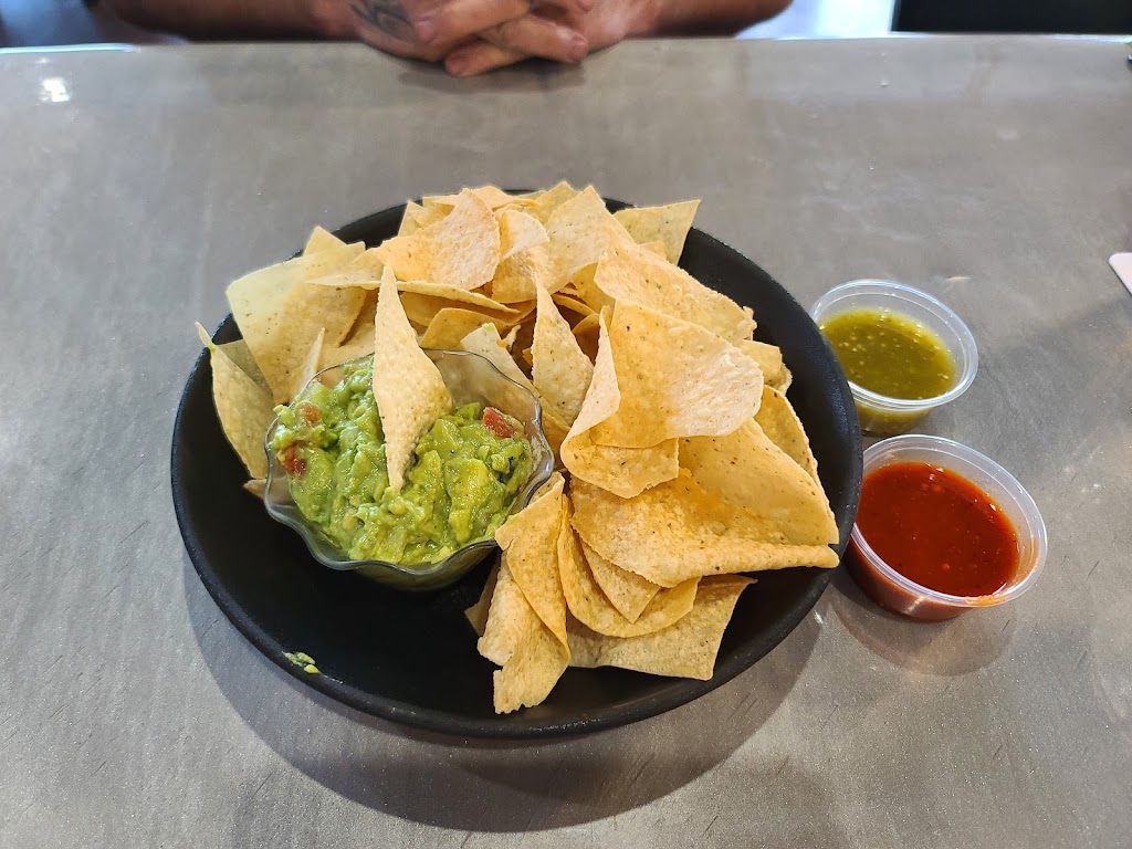 Caliente Mexican Grill | restaurant | 15600 N Hayden Rd C-100, Scottsdale, AZ 85260, USA | 4805976467 OR +1 480-597-6467