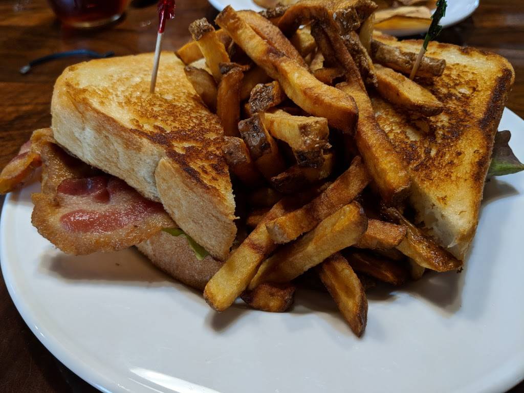 Whites Wayside | restaurant | 2175 Hanky Mountain Hwy, Churchville, VA 24421, USA | 5403378004 OR +1 540-337-8004