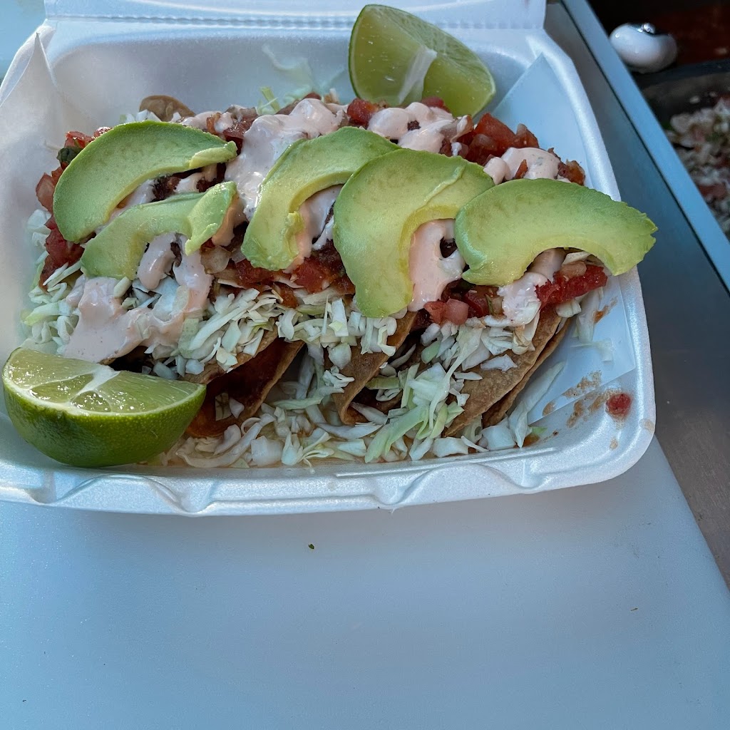 Tacos Y Mariscos El Jefe | restaurant | 13447 Lakewood Blvd, Downey, CA 90242, USA | 5622506637 OR +1 562-250-6637