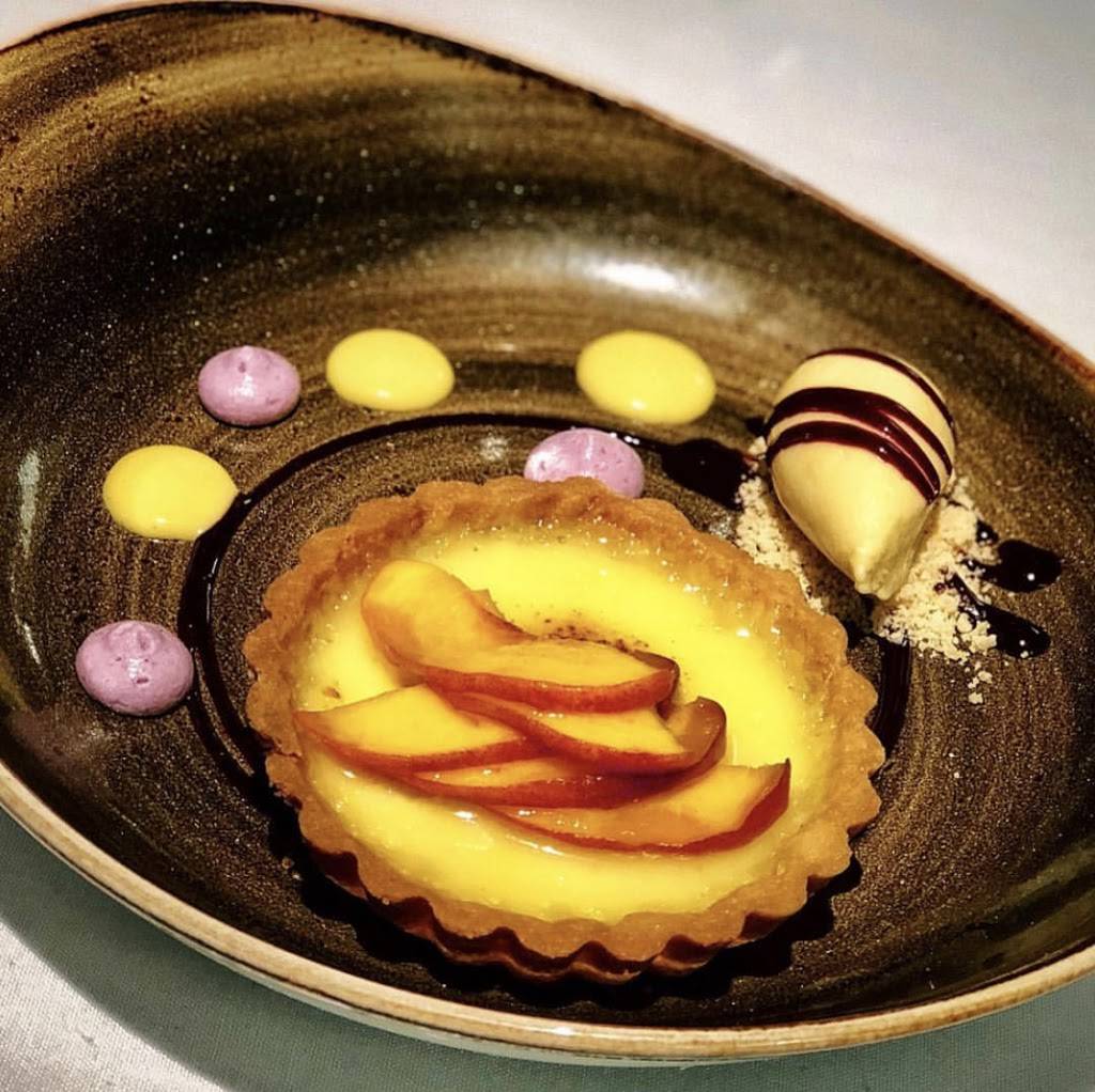 Artisanal Restaurant | restaurant | 1200 Dobbins Rd, Banner Elk, NC 28604, USA | 8288985395 OR +1 828-898-5395