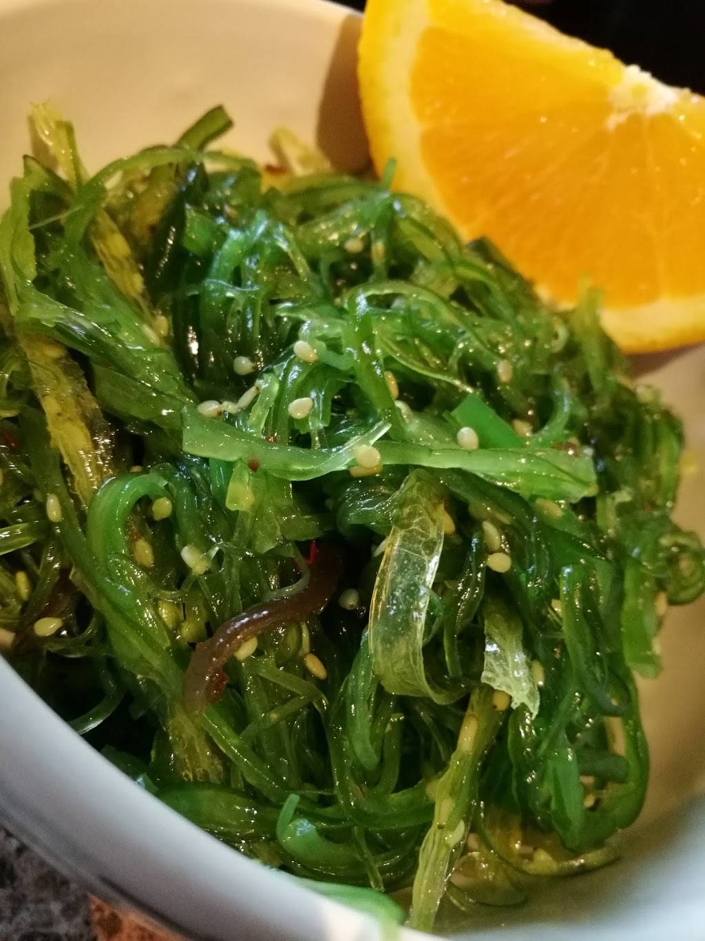 Rolls n Rice | restaurant | 1701 Rockville Pike # B1, Rockville, MD 20852, USA | 3017704030 OR +1 301-770-4030