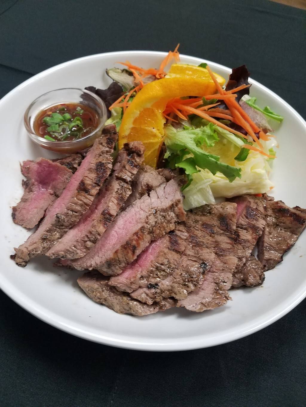 Thai Dishes on Broadway | restaurant | 123 Broadway, Santa Monica, CA 90401, USA | 3103946189 OR +1 310-394-6189