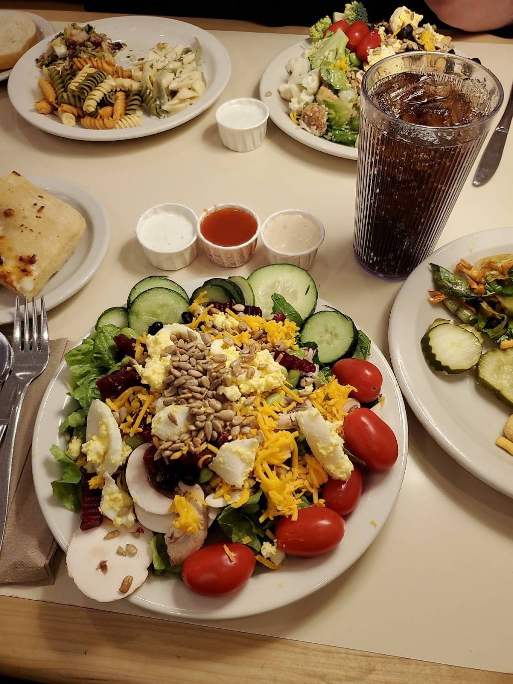 Sweet Tomatoes | meal takeaway | 6600 SW Cardinal Ln, Tigard, OR 97224, USA | 5034436161 OR +1 503-443-6161