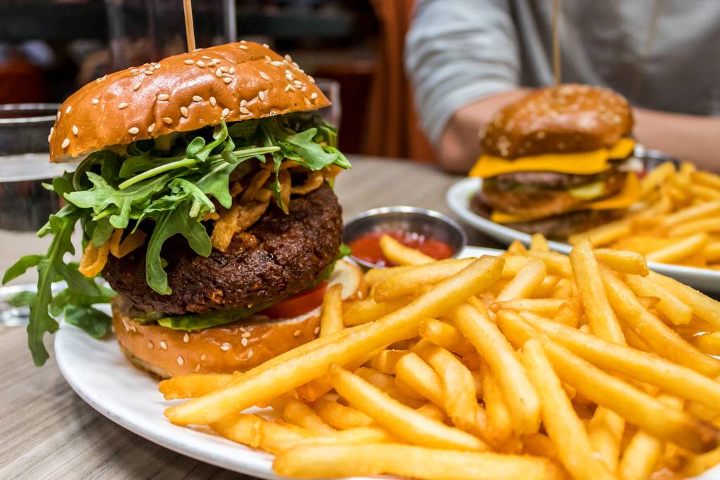 Mohawk Bend | restaurant | 2141 Sunset Blvd, Los Angeles, CA 90026, USA | 2134832337 OR +1 213-483-2337