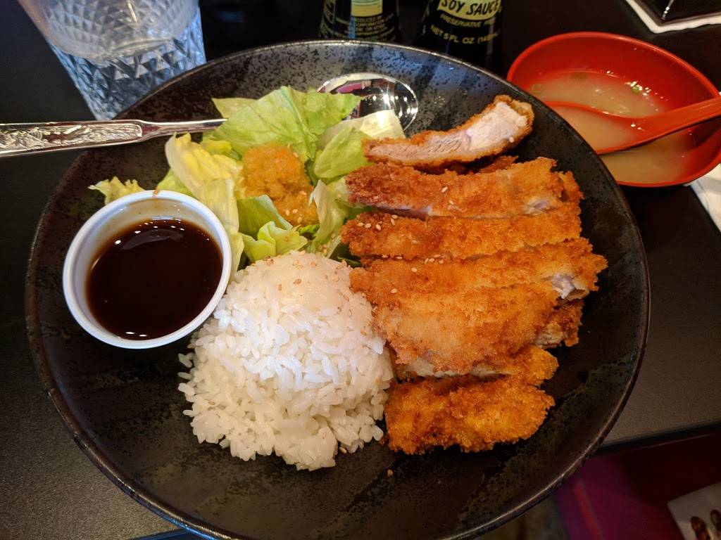 Tsunami Japanese Fusion Restaurant | restaurant | 135 Chauncey Avenue, West Lafayette, IN 47906, USA | 7657430606 OR +1 765-743-0606