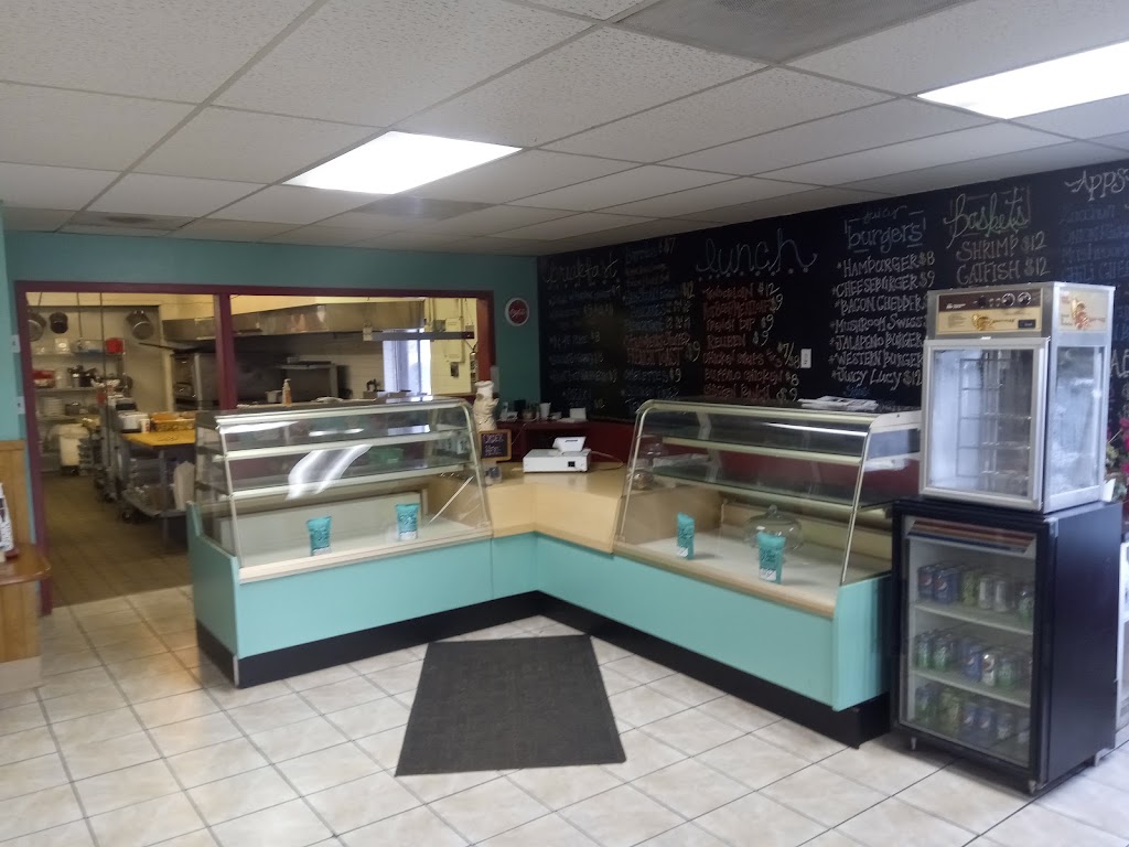 9 & 40 Diner | restaurant | 104 6th St, Kremmling, CO 80459, USA | 9707241158 OR +1 970-724-1158