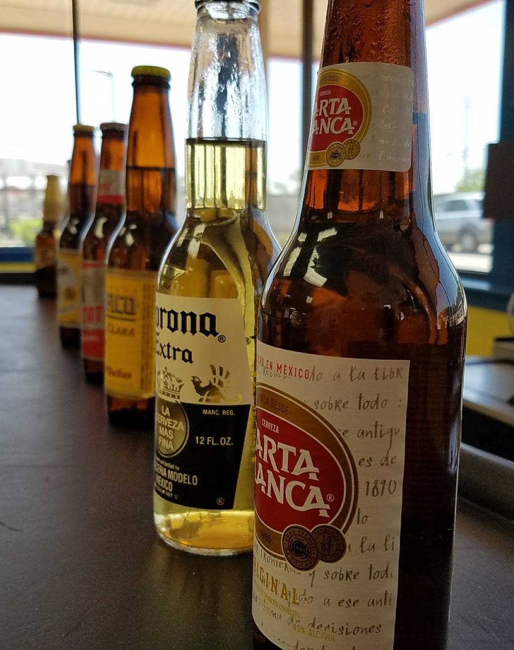 Coco Loco Restaurant Bar | restaurant | 1875 John West Rd, Dallas, TX 75228, USA | 4699066156 OR +1 469-906-6156