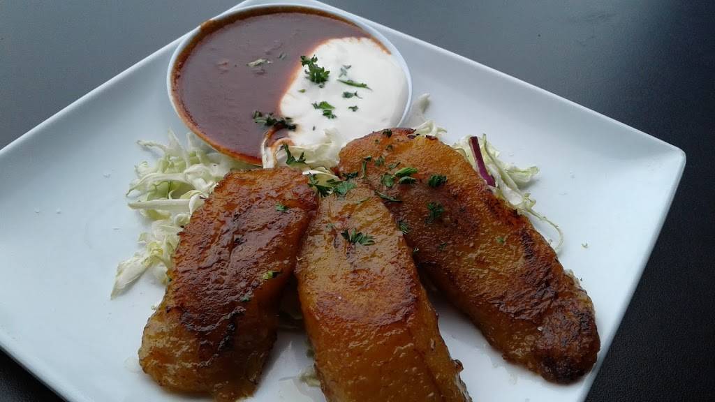 Salvador Mollys | restaurant | 1523 SW Sunset Blvd, Portland, OR 97239, USA | 5032931790 OR +1 503-293-1790