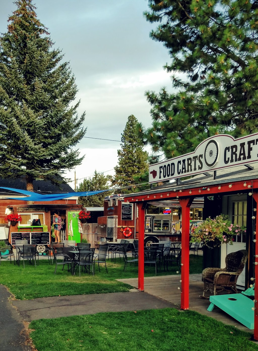 Eurosports | restaurant | 223 E Hood Ave, Sisters, OR 97759, USA | 5415492471 OR +1 541-549-2471