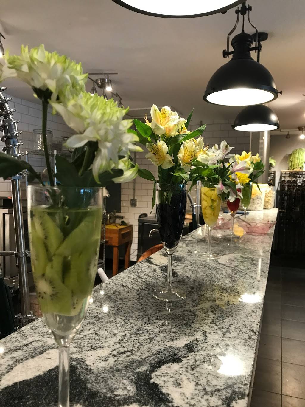 Karma Juice Bar & Eatery | restaurant | 2095 Drew St unit b, Clearwater, FL 33765, USA | 7272239688 OR +1 727-223-9688