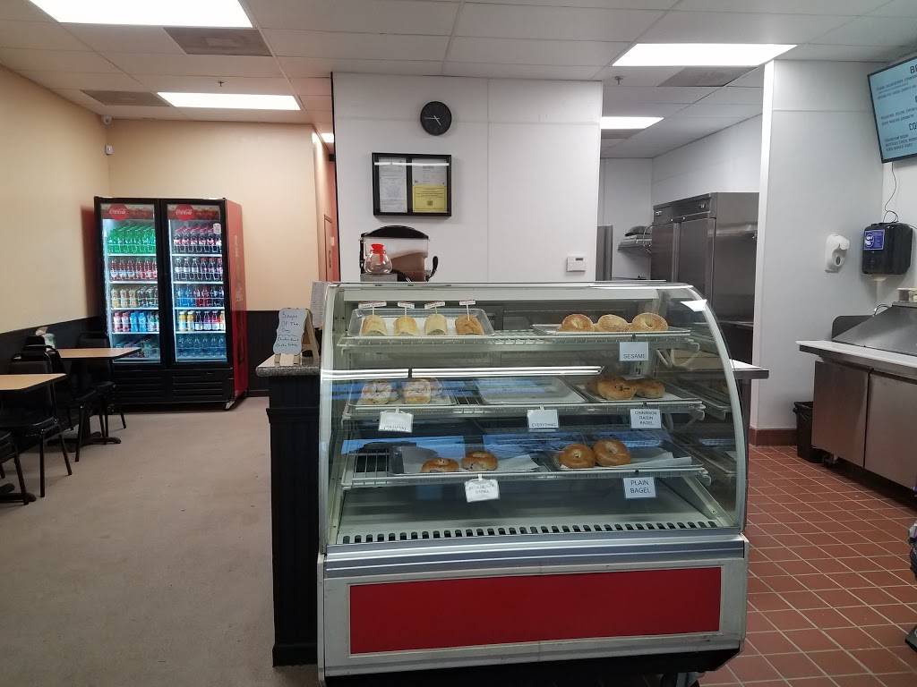 Claybank Deli & Bagels | bakery | 1295 Horizon Dr Suite C, Fairfield, CA 94533, USA | 7073986222 OR +1 707-398-6222