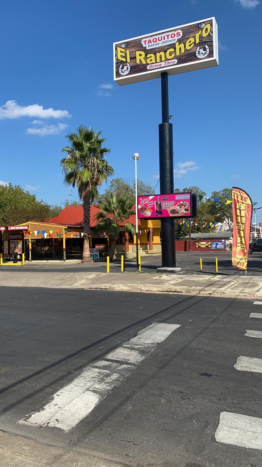 Taquitos El Ranchero de Jalisco | restaurant | 1027 SW Military Dr, San Antonio, TX 78221, USA | 2103329848 OR +1 210-332-9848