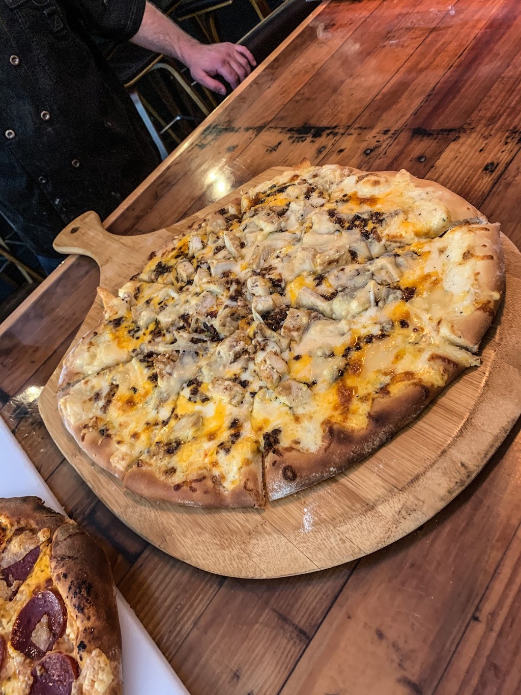 The Blind Sus | restaurant | 118 E Broughton St, Savannah, GA 31401, USA | 9127773742 OR +1 912-777-3742