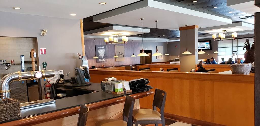 Swiss Chalet | restaurant | 1455 Dundas St E, Mississauga, ON L4X 1L3, Canada | 9052060092 OR +1 905-206-0092