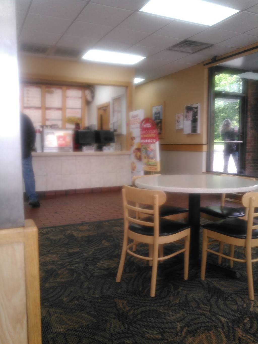 Wendys | restaurant | 6920 Maynardville Pike, Knoxville, TN 37918, USA | 8659229212 OR +1 865-922-9212