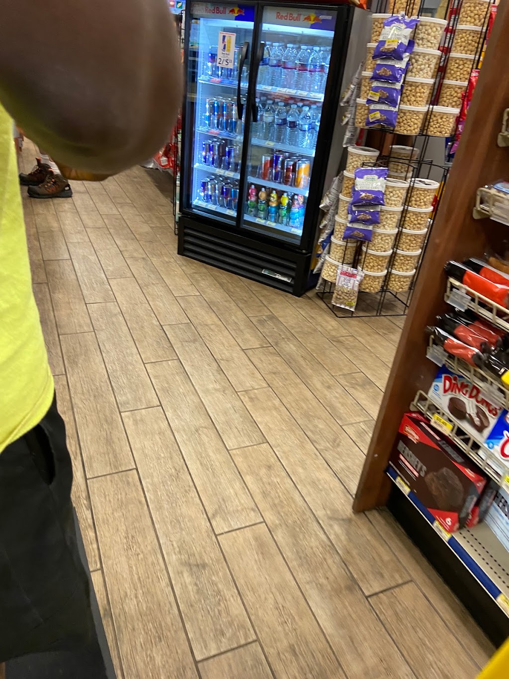 Royal Farms | meal takeaway | 1021 Middelton Rd, Aberdeen, MD 21001, USA | 4103069272 OR +1 410-306-9272