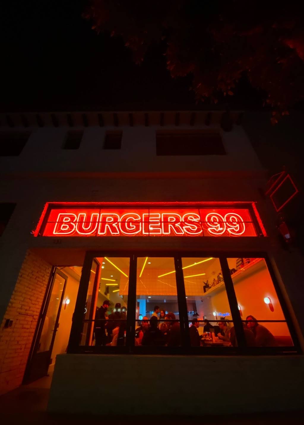 BURGERS 99 | restaurant | 131 South La Brea Ave, Los Angeles, CA 90036, USA | 3232973380 OR +1 323-297-3380
