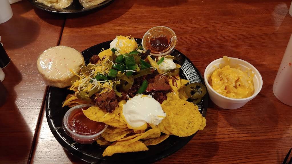 HHB BBQ | restaurant | 906 S Kansas Ave, Topeka, KS 66612, USA | 7852466416 OR +1 785-246-6416