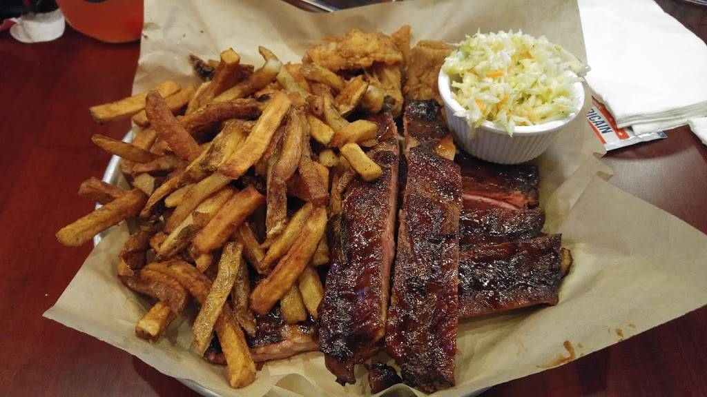 Rubs BBQ Americain - Laval Ouest | restaurant | 4745 Boulevard Dagenais O W, Laval, QC H7R 1L7, Canada | 4509627827 OR +1 450-962-7827